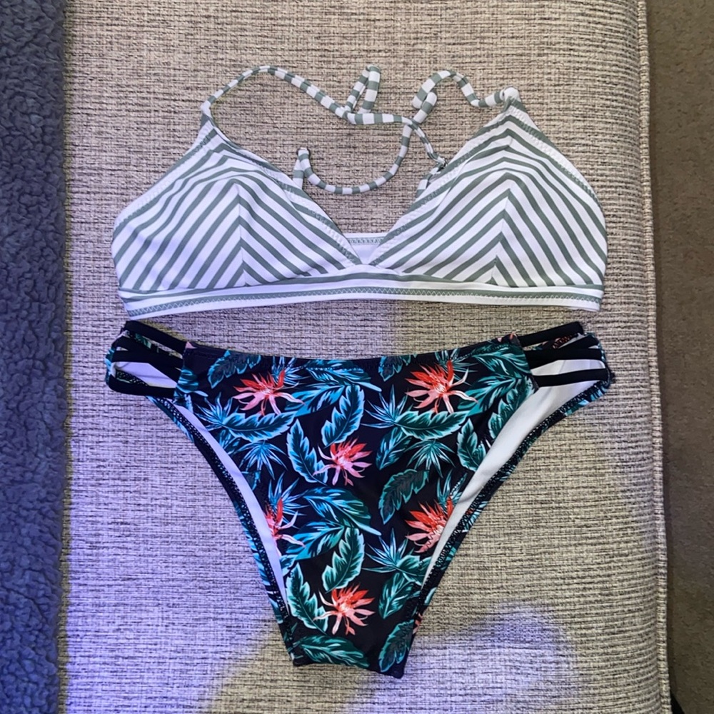 Cupshe Bikini